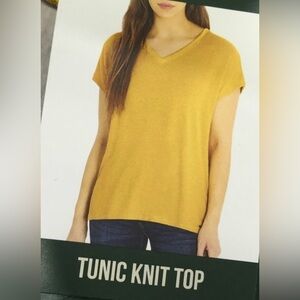 Orvis Women Short Sleeve V-Neck Tunic Knit Top